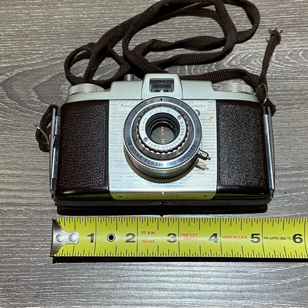 VINTAGE KODAK Pony 135 Model C Camera & Leather Case